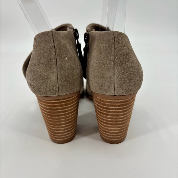 TOMS Milan Closed Toe Genuine Suede Stacked Heel Size 8 - Picture 7 of 13